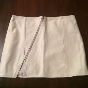 Lf leather skirt with zipper new with tags